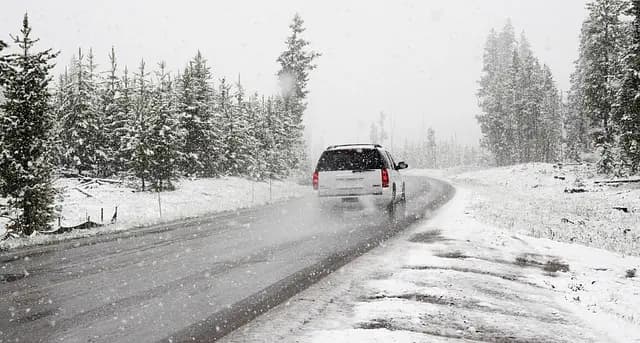 Vols dernière minute pour road trips - Guide complet